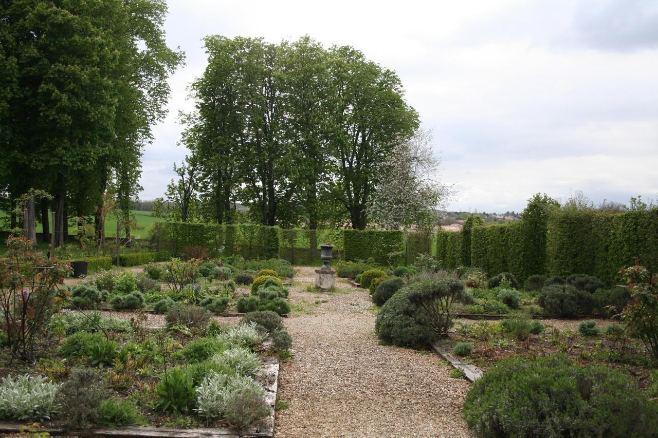 Chateau Manoir De La Leche Touvre Exterior photo