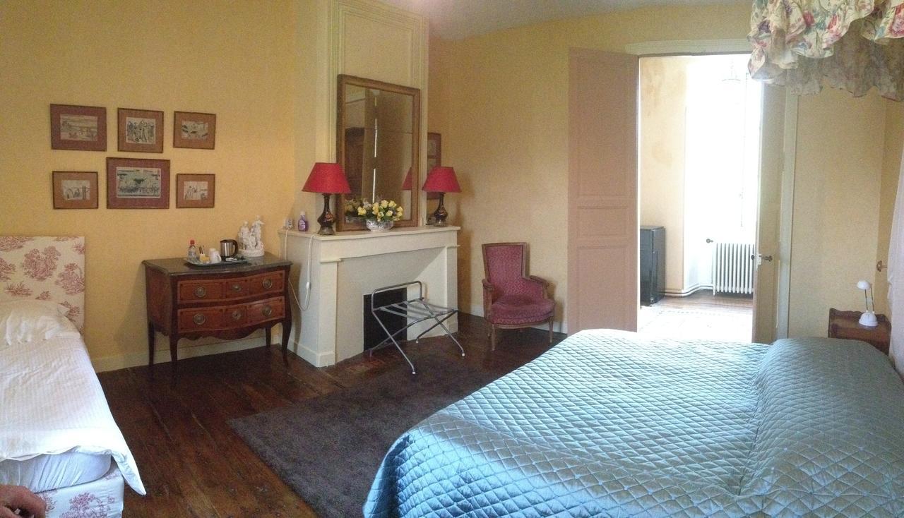 Chateau Manoir De La Leche Touvre Room photo