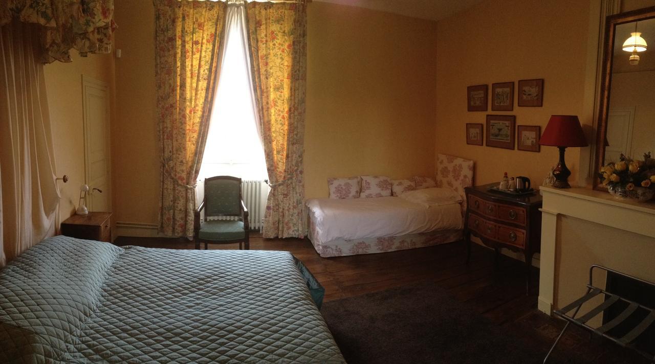 Chateau Manoir De La Leche Touvre Room photo