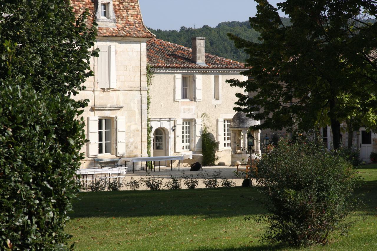 Chateau Manoir De La Leche Touvre Exterior photo