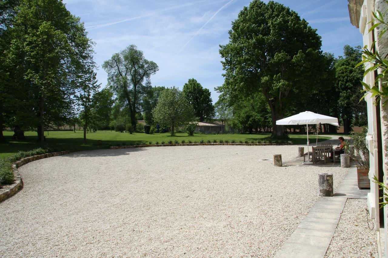 Chateau Manoir De La Leche Touvre Exterior photo